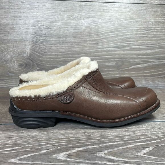 Ugg Langford Brown Leather Women’s Size 5 Warm Shearling Lined Slip On Mules - Picture 1 of 14